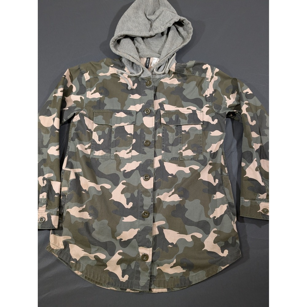 H&M Divided Camo Utility Jacket with Grey Hood Green Camouflage Shacket Size 6